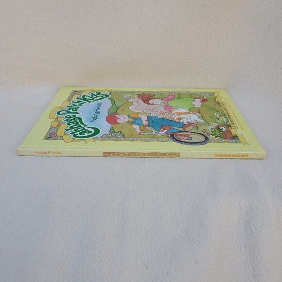 Cabbage Patch Kids Making Friends hardback book - Picture 5 of 7